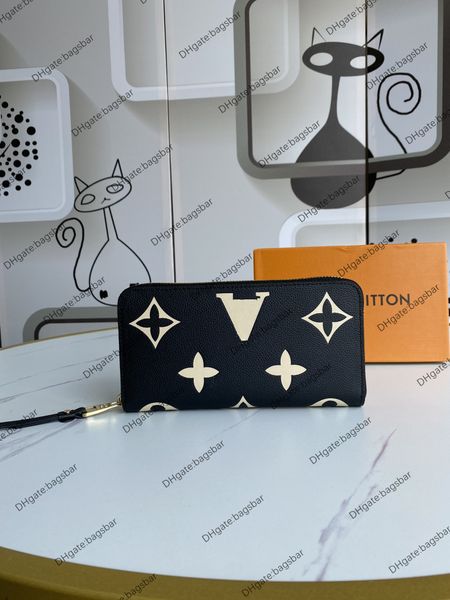 women wallet card holder zipper wallet stylish way to carry around money cards coins classical men leather purse designer wallets m69794 hig, Red;black
women wallet card holder zipper wallet stylish way to carry around money cards coins classical men leather purse designer wallets m69794 hig, Red;black
