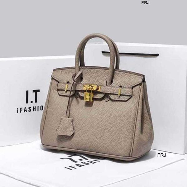 designer birkin handbags herme genuine leather platinum bag 2023 new spring and summer highgrade texture light luxury kelys hand large capa
designer birkin handbags herme genuine leather platinum bag 2023 new spring and summer highgrade texture light luxury kelys hand large capa