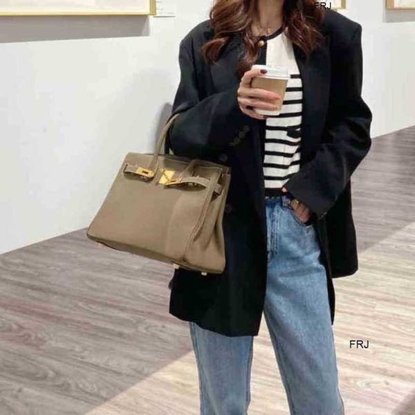 designer birkin handbags herme bag female 2023 new litchi pattern platinum messenger versatile autumn winter leather kelys portable lar have
designer birkin handbags herme bag female 2023 new litchi pattern platinum messenger versatile autumn winter leather kelys portable lar have