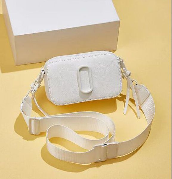 designer fashion bag ladie handbag famous totes snapscamera small crossbody purse women shoulder bags messenger cross body r20230121, Red;black
designer fashion bag ladie handbag famous totes snapscamera small crossbody purse women shoulder bags messenger cross body r20230121, Red;black