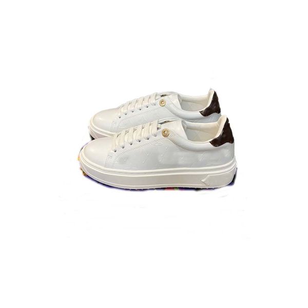 brand designer of sports shoes 2023 spring new women's fashion casual breathable outdoor personality sneakers small white skateboarding
brand designer of sports shoes 2023 spring new women's fashion casual breathable outdoor personality sneakers small white skateboarding
