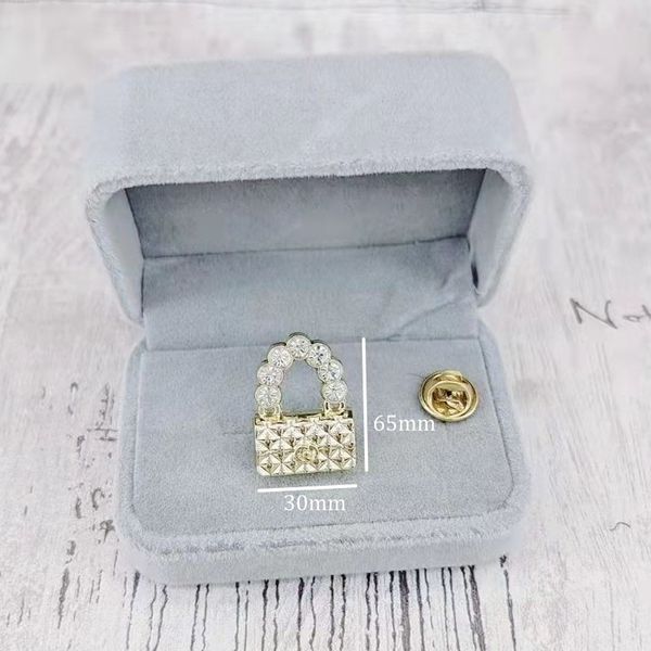 jewelry luxury lapel pins women men designer brooch brand geometry brooches 18k gold plated inlay crystal rhinestone broche charm pearl badg, Gray
jewelry luxury lapel pins women men designer brooch brand geometry brooches 18k gold plated inlay crystal rhinestone broche charm pearl badg, Gray