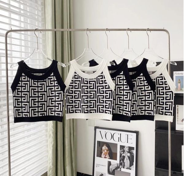 2023 new summer women tanks letter jacquard sleeveless knit sweater vest women streetwear chic ladies crop fashion slim women's pullov, White
2023 new summer women tanks letter jacquard sleeveless knit sweater vest women streetwear chic ladies crop fashion slim women's pullov, White