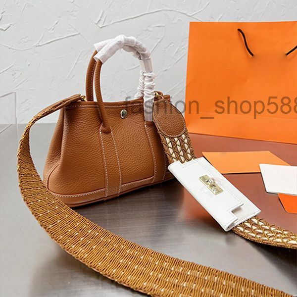 handbags garden bag new layer cowhide tote bags litchi pattern wide shoulder strap versatile messenger portable women 288p
handbags garden bag new layer cowhide tote bags litchi pattern wide shoulder strap versatile messenger portable women 288p