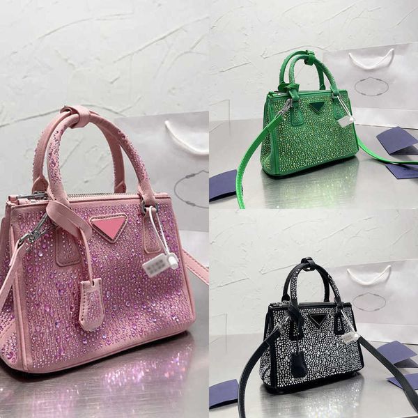 evening bags totes triangle diamonds tote bag totes pbag women luxury handbag designer bag fashion quality shoulder purse large capacity sho
evening bags totes triangle diamonds tote bag totes pbag women luxury handbag designer bag fashion quality shoulder purse large capacity sho