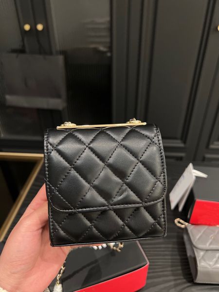 mini designer bags 7a luxury cc trendy handbags cute women flap shoulder bags small designers tote bags leather lipstick bag black quilted p
mini designer bags 7a luxury cc trendy handbags cute women flap shoulder bags small designers tote bags leather lipstick bag black quilted p