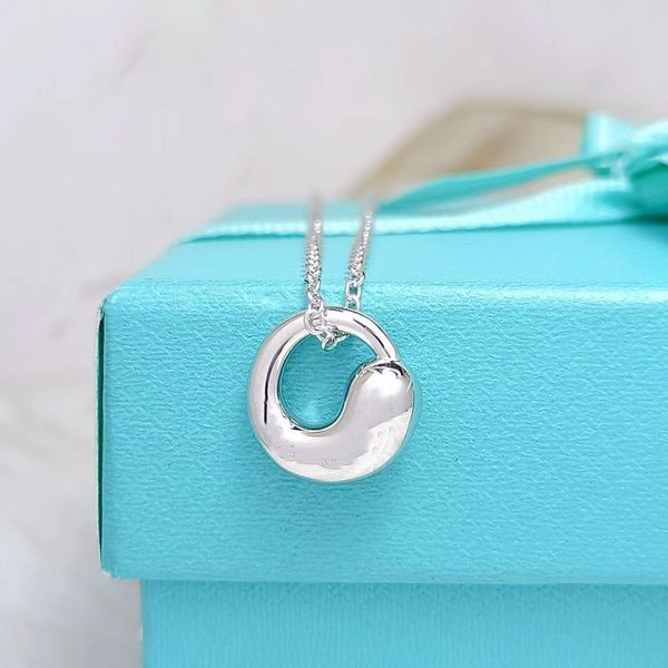 new fashion s925 silver necklace classic women pendant girls holiday jewelry gift factory
new fashion s925 silver necklace classic women pendant girls holiday jewelry gift factory