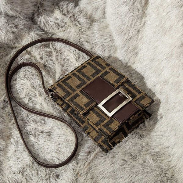 evening bags luxury canvas shoulder bag women fashion crossbody purse designer handbag 17cm mini mobile phone bags square clutch
evening bags luxury canvas shoulder bag women fashion crossbody purse designer handbag 17cm mini mobile phone bags square clutch