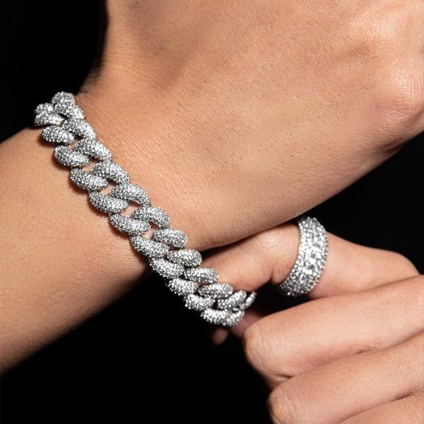 charm bracelets 15mm width micro pave cz iced out bling cuban link chain bracelet for men hip hop jewelrycharm, Golden;silver
charm bracelets 15mm width micro pave cz iced out bling cuban link chain bracelet for men hip hop jewelrycharm, Golden;silver