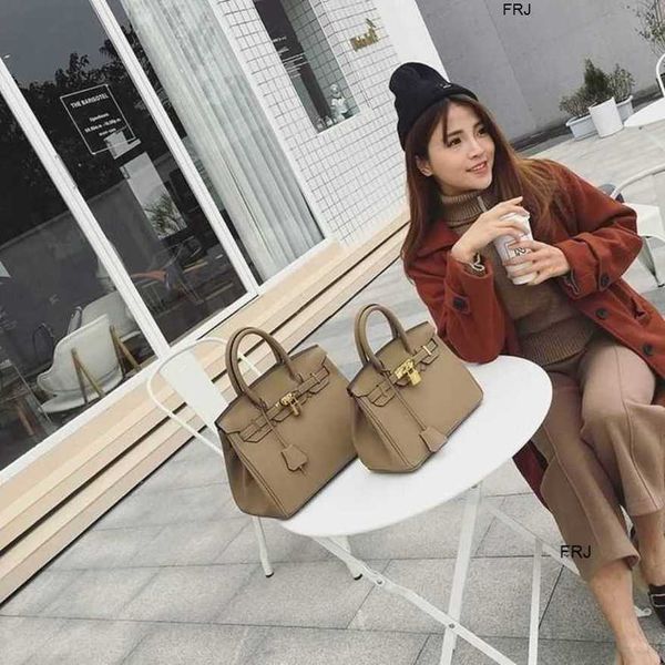 designer bags birkin handbags herme leather womens 2023 new european and americ have logo frj
designer bags birkin handbags herme leather womens 2023 new european and americ have logo frj