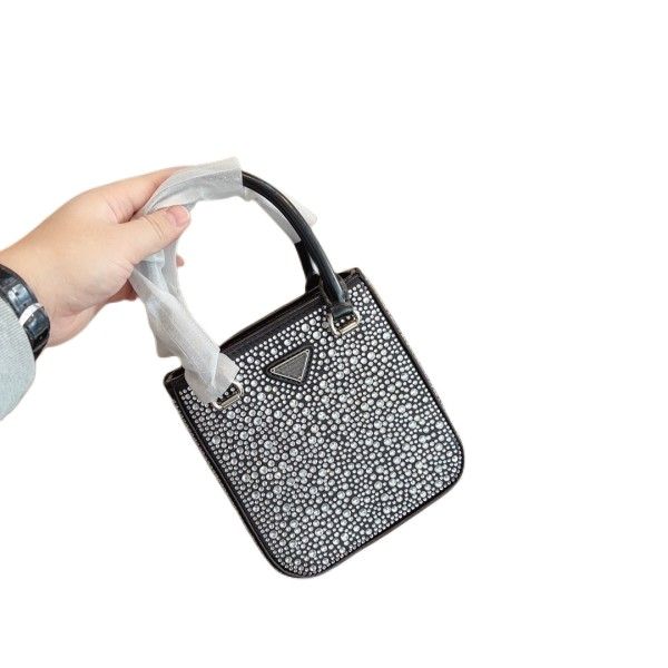 women bags totes diamond inlaid vegetable basket handbag backpack shoulder bags fashion shopping satchels crossbody messenger bag luxury des
women bags totes diamond inlaid vegetable basket handbag backpack shoulder bags fashion shopping satchels crossbody messenger bag luxury des