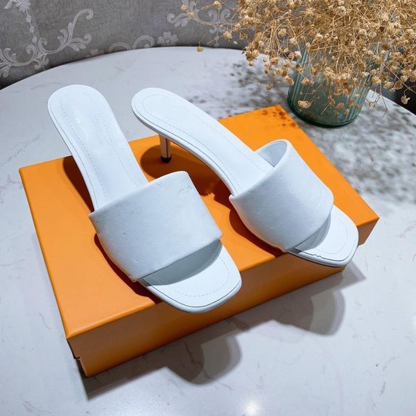 23s summer luxury design slipper sandal women brand shoes revival mule high heels slide sandals flip-flops with box 35-42 box, Black
23s summer luxury design slipper sandal women brand shoes revival mule high heels slide sandals flip-flops with box 35-42 box, Black