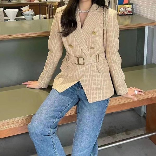 b8071 womens designer suits blazers tide brand high-quality retro fashion designer presbyopic maze series jacket lion double-breasted slim s, White;black
b8071 womens designer suits blazers tide brand high-quality retro fashion designer presbyopic maze series jacket lion double-breasted slim s, White;black