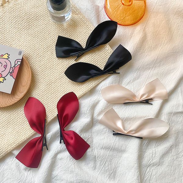 2pcs/set black white ribbon hair bows clips vintage bowknot side hairpin cute girls barrettes headdress hair accessories for women 1488, Slivery;white
2pcs/set black white ribbon hair bows clips vintage bowknot side hairpin cute girls barrettes headdress hair accessories for women 1488, Slivery;white
