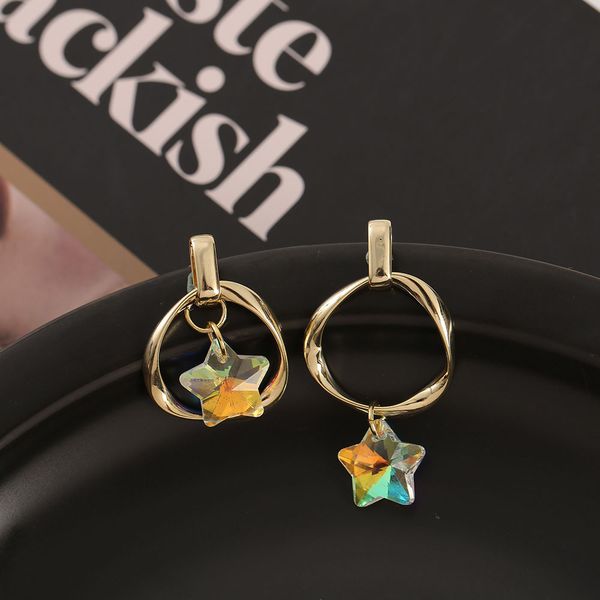 women's small diamond stud earrings geometric star drop earrings gold plated fashion earrings asymmetry earrings wholesale, Golden;silver
women's small diamond stud earrings geometric star drop earrings gold plated fashion earrings asymmetry earrings wholesale, Golden;silver