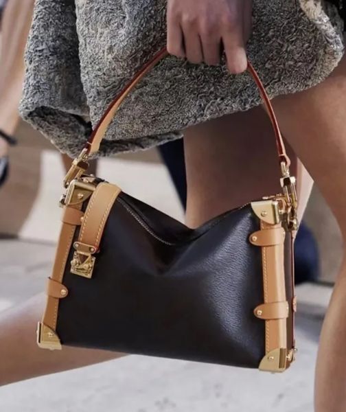 7a genuine leather designer luxury cross body bags purse side trunk shoulder bag pochette handbag tote wallet pouch pochette size 21x14x6cm
7a genuine leather designer luxury cross body bags purse side trunk shoulder bag pochette handbag tote wallet pouch pochette size 21x14x6cm