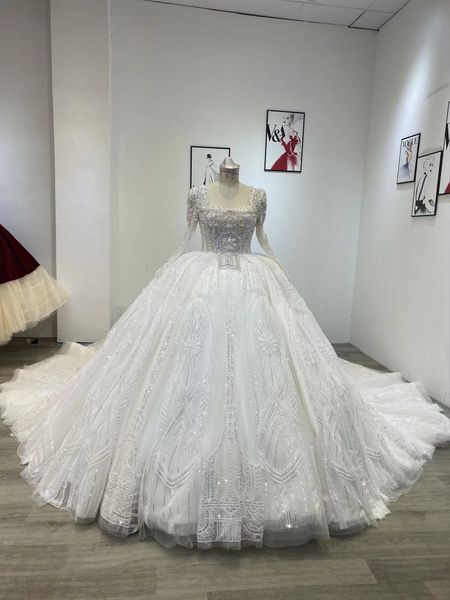 glamorous ball gown wedding dresses squatre lace shining beaded on satin floor length custom made plus side vestidos de novia, White
glamorous ball gown wedding dresses squatre lace shining beaded on satin floor length custom made plus side vestidos de novia, White