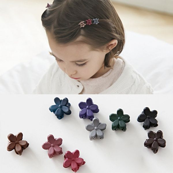 fashion ribbon mini flower plastic hair claws acrylic hair clip claw hairdressing tool hairs accessories for baby girls 1487, Slivery;white
fashion ribbon mini flower plastic hair claws acrylic hair clip claw hairdressing tool hairs accessories for baby girls 1487, Slivery;white