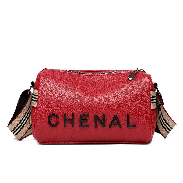 women's cross-body bag with large capacity to store one-shoulder retro soft leather bag with a close-fitting zipper pocket at the back
women's cross-body bag with large capacity to store one-shoulder retro soft leather bag with a close-fitting zipper pocket at the back