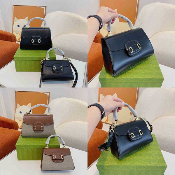 evening totes designer bag women handbags luxury shoulder fashion leather shopper retro tote bag hardware buckle two size 220917
evening totes designer bag women handbags luxury shoulder fashion leather shopper retro tote bag hardware buckle two size 220917