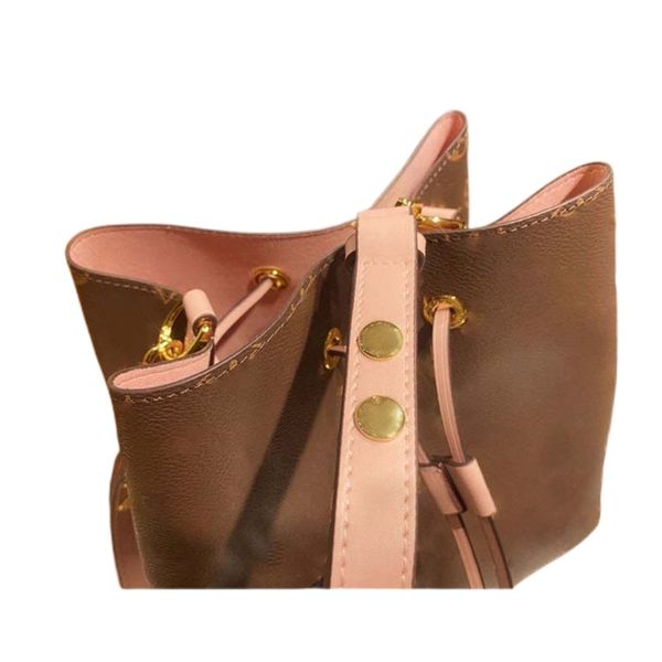 quality luxury designer bag shoulder bag womens letter purse cross body shoulder bag waist bags fashion women tassel handbag purse crossbody
quality luxury designer bag shoulder bag womens letter purse cross body shoulder bag waist bags fashion women tassel handbag purse crossbody