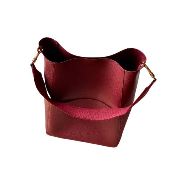 aaaaa luxury handbag shoulder bag plain designer seam leather ladies metal chain black chain bags box wholesale fashion versatile for women
aaaaa luxury handbag shoulder bag plain designer seam leather ladies metal chain black chain bags box wholesale fashion versatile for women