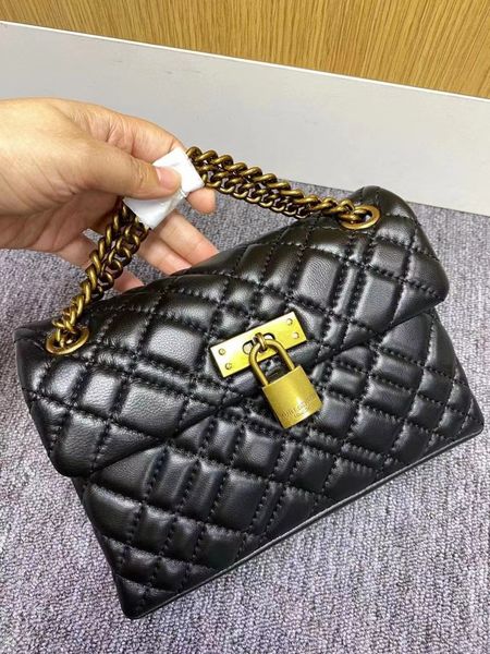 geiger brixton kurt real leather 5a metal chains black/red small soft lock flap bags women cross body handbag gold chain padlock bag
geiger brixton kurt real leather 5a metal chains black/red small soft lock flap bags women cross body handbag gold chain padlock bag