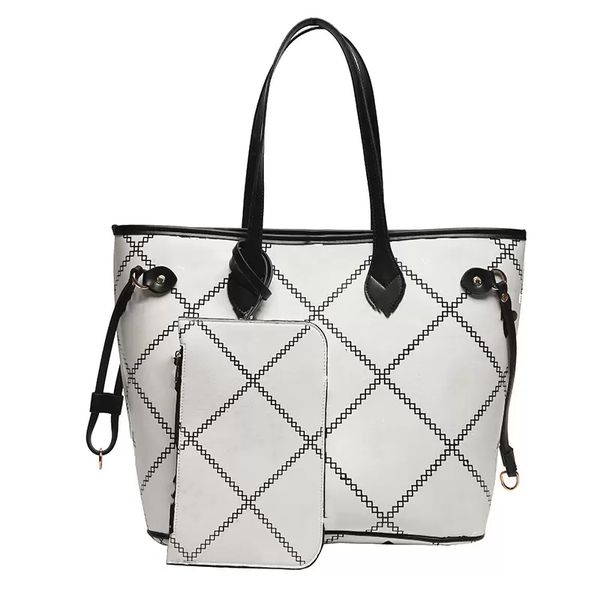 ladies bag luxury shoulder famous designer hand-held cross-body high capacity classic fashionletters and flowers pattern size 32-29-17cm
ladies bag luxury shoulder famous designer hand-held cross-body high capacity classic fashionletters and flowers pattern size 32-29-17cm