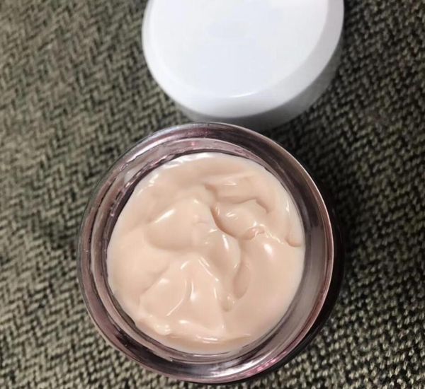 brand black rose cream skin infusion cream skin care face cream plumping & radiance 50ml, White
brand black rose cream skin infusion cream skin care face cream plumping & radiance 50ml, White