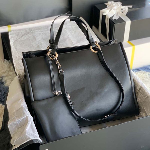luxurys designers bags fashion plain women bags handbags ladies shoulder leather evening tote bag handbag small fragrant wind autumn and win
luxurys designers bags fashion plain women bags handbags ladies shoulder leather evening tote bag handbag small fragrant wind autumn and win