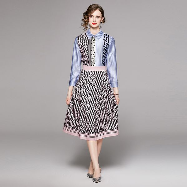 2023 classic lapel button shirt midi dresses long sleeve runway women designer elegant print dresses spring autumn office ladies slim pleate, Black;gray
2023 classic lapel button shirt midi dresses long sleeve runway women designer elegant print dresses spring autumn office ladies slim pleate, Black;gray