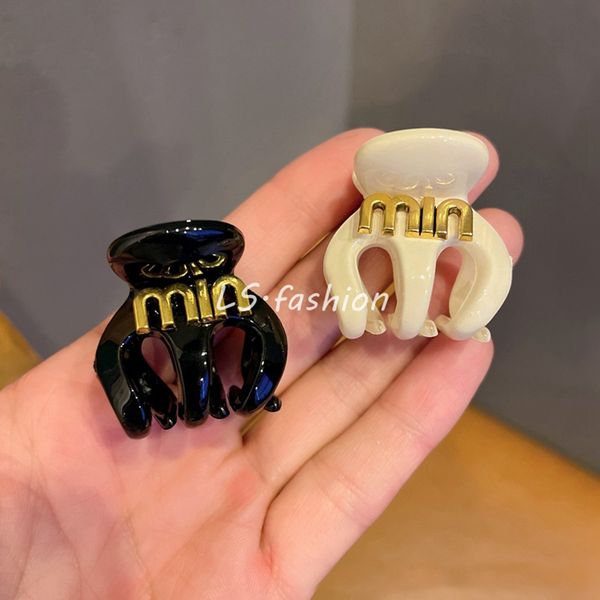 cute mini hair claws plastic ribbon side hair clips girls small hairpin hairs styling hairgrips women claw headwear 1502, Slivery;white
cute mini hair claws plastic ribbon side hair clips girls small hairpin hairs styling hairgrips women claw headwear 1502, Slivery;white