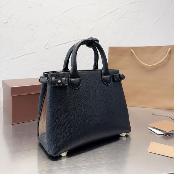 bags totes handbag designer bag comen classic imitation brand stitching solid color logo plaid leather buckle shoulder bag versatile commute
bags totes handbag designer bag comen classic imitation brand stitching solid color logo plaid leather buckle shoulder bag versatile commute