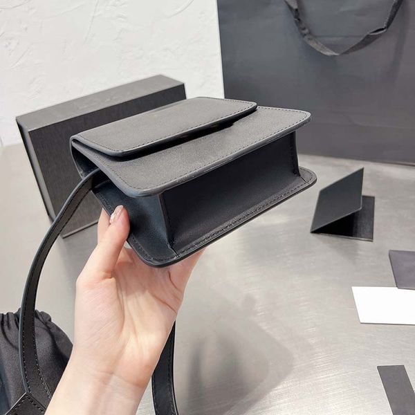 2023 bags crossbody shoulder purse handbag women plain chain messenger handbags shoulder bag chain women handbag purse fashion letter qualit
2023 bags crossbody shoulder purse handbag women plain chain messenger handbags shoulder bag chain women handbag purse fashion letter qualit