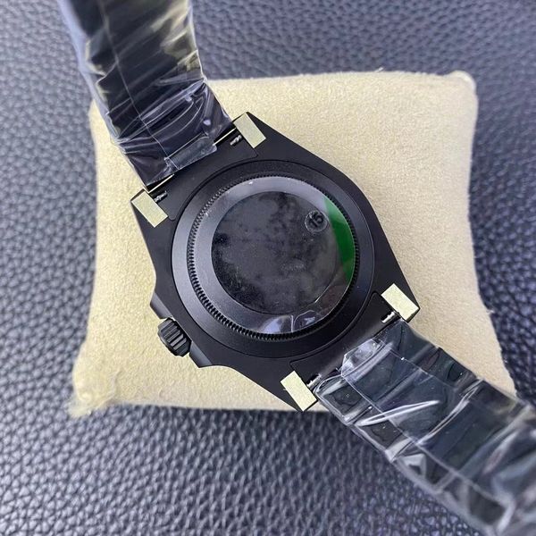 vsf watch is 40mm in diameter and has a 3135 movement sapphire mirror carbon fiber ring mouth steel case strap, Slivery;golden
vsf watch is 40mm in diameter and has a 3135 movement sapphire mirror carbon fiber ring mouth steel case strap, Slivery;golden