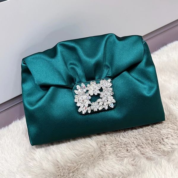 designer women's evening bags personality clamshell encrusted fold underarm chain evening handbag dinner temperament socialite evening
designer women's evening bags personality clamshell encrusted fold underarm chain evening handbag dinner temperament socialite evening