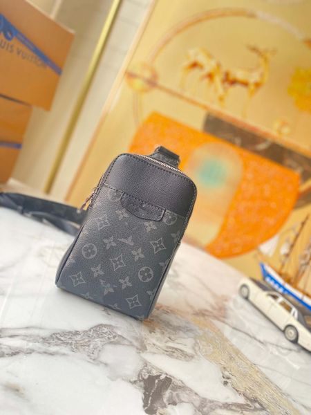 2023 designer handbag shoulder chain bag clutch flap totes bags wallet check velour thread purse double letters solid hasp waist square stri
2023 designer handbag shoulder chain bag clutch flap totes bags wallet check velour thread purse double letters solid hasp waist square stri