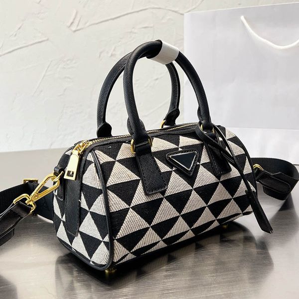 designer bags women mini crossbody canvas purse classic lettered pattern fashion shoulder handbag brand ladies chain bag tote trend phone ba
designer bags women mini crossbody canvas purse classic lettered pattern fashion shoulder handbag brand ladies chain bag tote trend phone ba