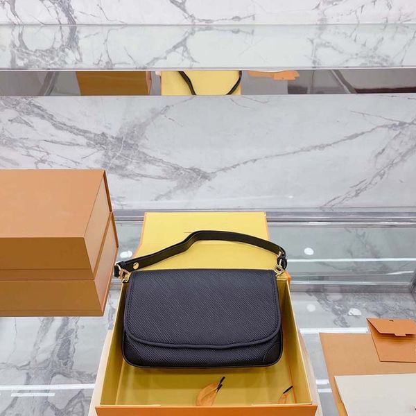 luxurys designers bags classic luxury chain fashion wallet vintage ladies leather handbag designer shoulder bag with box stylish and versati
luxurys designers bags classic luxury chain fashion wallet vintage ladies leather handbag designer shoulder bag with box stylish and versati
