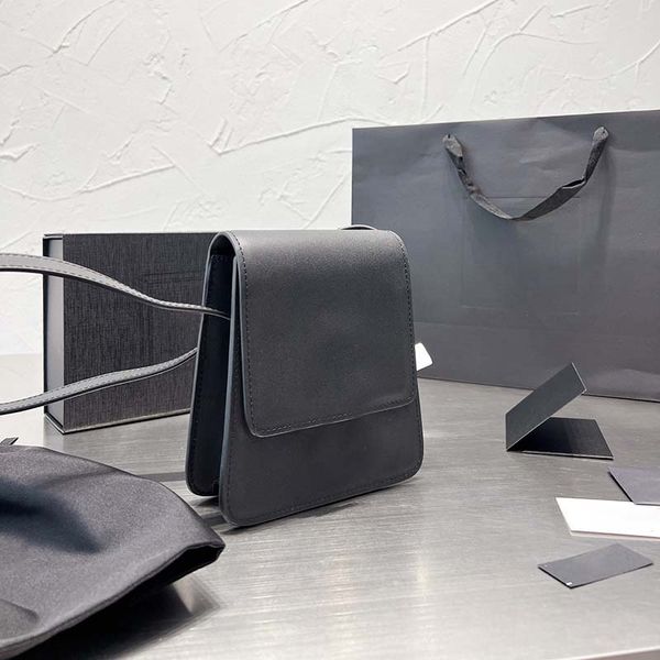 2023 designer bag wallet crossbody luxury designer brand bags fashion shoulder handbags quality women letter purse original box serial numbe
2023 designer bag wallet crossbody luxury designer brand bags fashion shoulder handbags quality women letter purse original box serial numbe