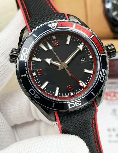 luxury automatic mechanical watches sapphire 600m classic diving watch movement watches, Slivery;black
luxury automatic mechanical watches sapphire 600m classic diving watch movement watches, Slivery;black