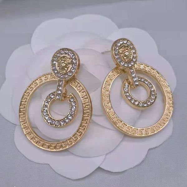 pearl cluster earrings stud earring gold luxury earings diamond clover womens designer westwood medusa schmuck bijoux men crystal jewelries, Golden;silver
pearl cluster earrings stud earring gold luxury earings diamond clover womens designer westwood medusa schmuck bijoux men crystal jewelries, Golden;silver