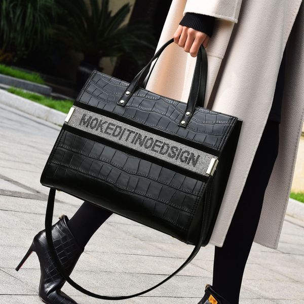 women inclined shoulder bags fashion casual womens bag small handbag totes high-capacity genuine leather large volume wholesale girl mobile
women inclined shoulder bags fashion casual womens bag small handbag totes high-capacity genuine leather large volume wholesale girl mobile