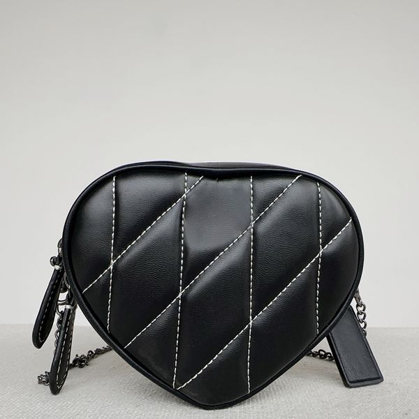 new shoulder bags for women designer hand purse chain cross body mini heart love leather double letters hand 30 styles 230129
new shoulder bags for women designer hand purse chain cross body mini heart love leather double letters hand 30 styles 230129