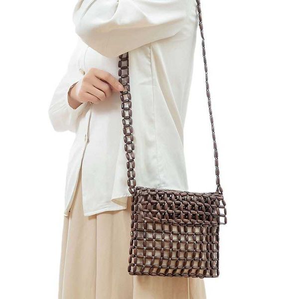 fashion hollow wooden flap shouder bags designer beading crossbody wide strap messenger bag summer beach purses 2023 bali 230129
fashion hollow wooden flap shouder bags designer beading crossbody wide strap messenger bag summer beach purses 2023 bali 230129
