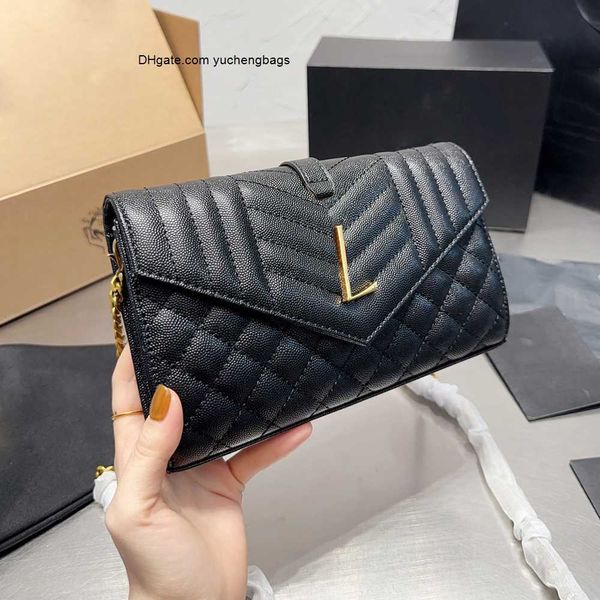 designer bag classic shoulder bag crossbody for woman luxury pochette handbags metal chain genuine leather messengers purse
designer bag classic shoulder bag crossbody for woman luxury pochette handbags metal chain genuine leather messengers purse