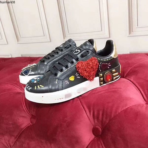 2023man shoes fashion women shoes men's leather lace up platform oversized sole sneakers white black casual hm8a0007, Red;white
2023man shoes fashion women shoes men's leather lace up platform oversized sole sneakers white black casual hm8a0007, Red;white