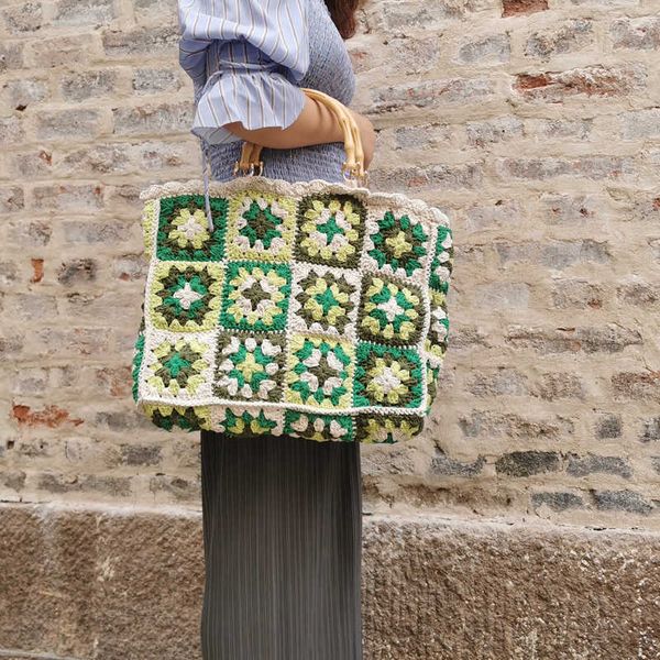 2023 summer bohemian large tote bag vintage bamboo handle women handbgs square knitted hand bags trend big lady shopper purse 230129
2023 summer bohemian large tote bag vintage bamboo handle women handbgs square knitted hand bags trend big lady shopper purse 230129