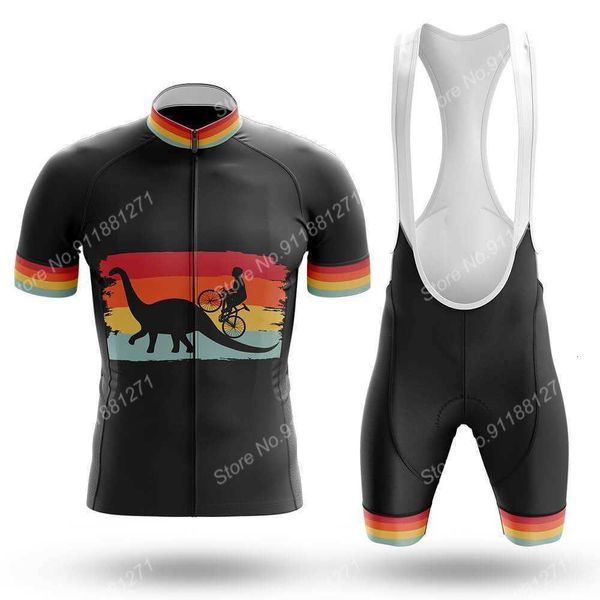 2022 dinosaur new cycling jersey set men summer retro bicycle clothing road bike shirts suit bicycle bib shorts mtb ropa maillot, Black;red
2022 dinosaur new cycling jersey set men summer retro bicycle clothing road bike shirts suit bicycle bib shorts mtb ropa maillot, Black;red