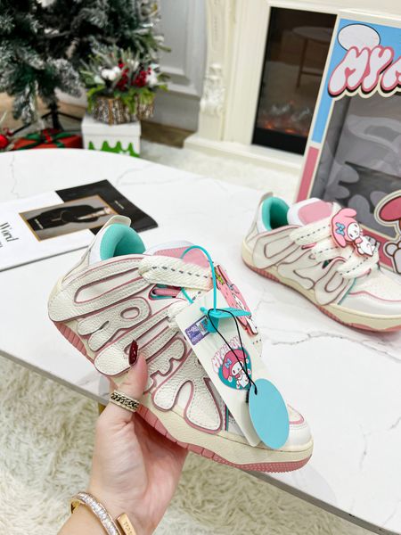 2023 spring and autumn new womens shoes lace-up flat bottom couple letter luxury designer fashion thick bottom casual bread shoes mens and w, Black
2023 spring and autumn new womens shoes lace-up flat bottom couple letter luxury designer fashion thick bottom casual bread shoes mens and w, Black